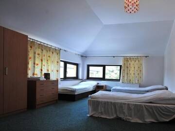 Фото номера Трехместный номер Отель Hotel Arkadia г. Цехановец 2